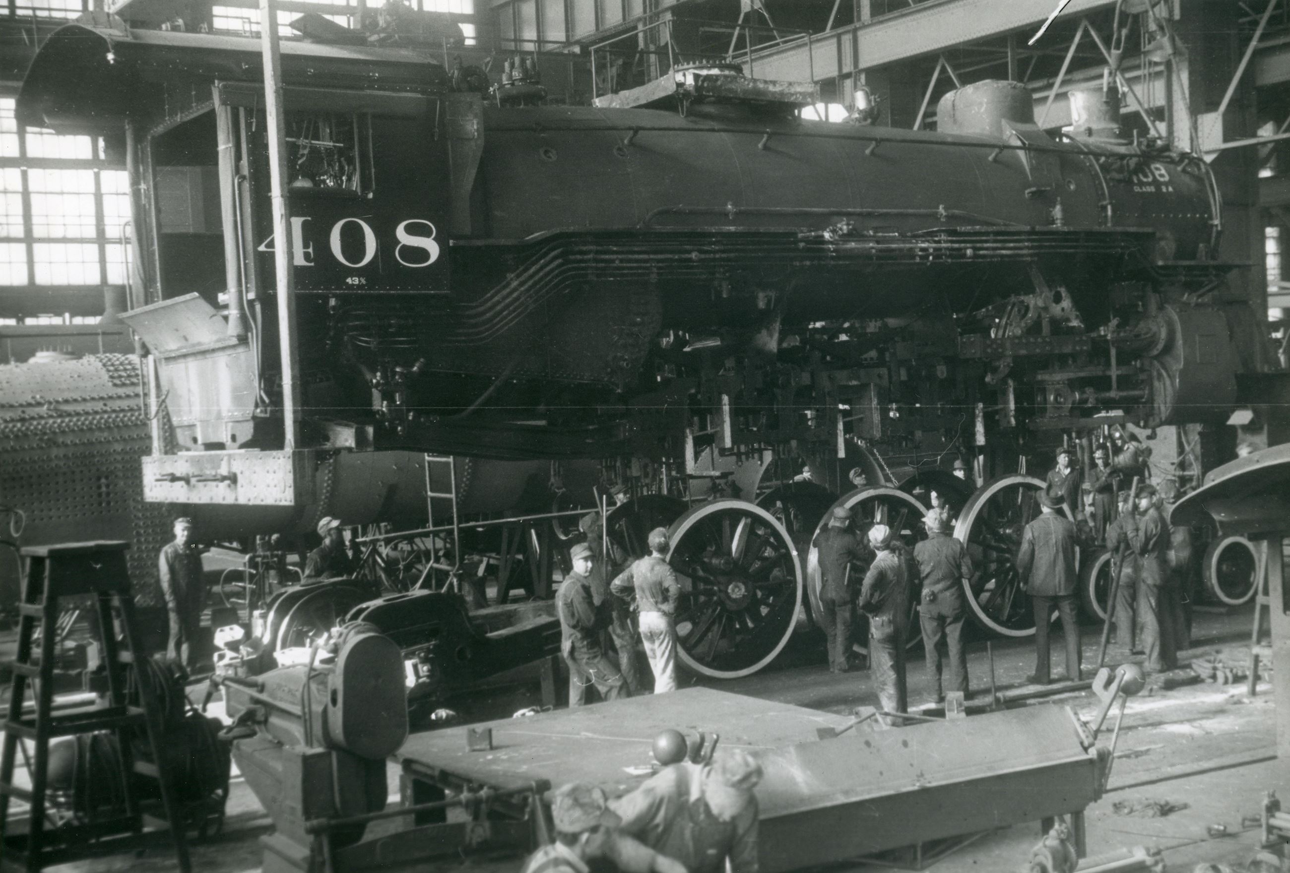 Bellmead Repairing an Engine at the Katy Railroads Warden Locomotive Plant